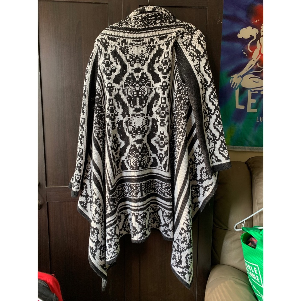 Calvin Klein (limited edition) knit cardigan